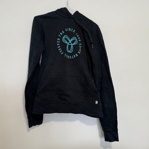 TNA hoodie sweater / Aritizia bean